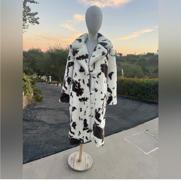 New Stoosh Chic Cow Print Faux Fur Coat - Picture 3 of 7